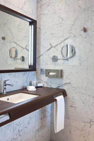 Blue Woods Hotel - Deerlijk Habitación foto