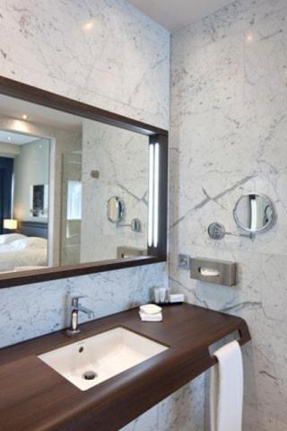 Blue Woods Hotel - Deerlijk Habitación foto